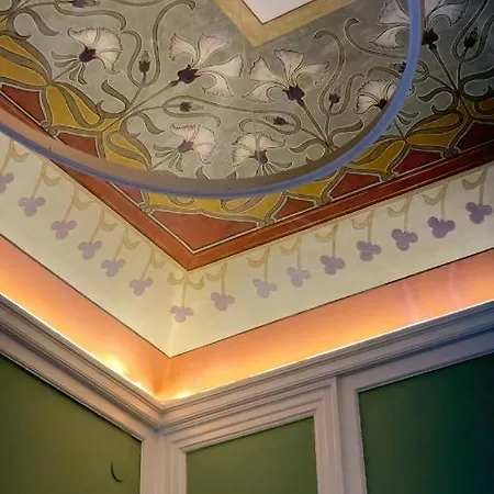 Palazzo Maqueda * باليرمو