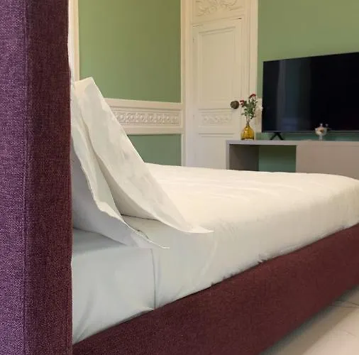 Palazzo Maqueda 4*