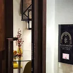 ゲストハウス Palazzo Maqueda 4*