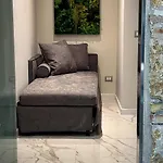 Palazzo Maqueda 4*
