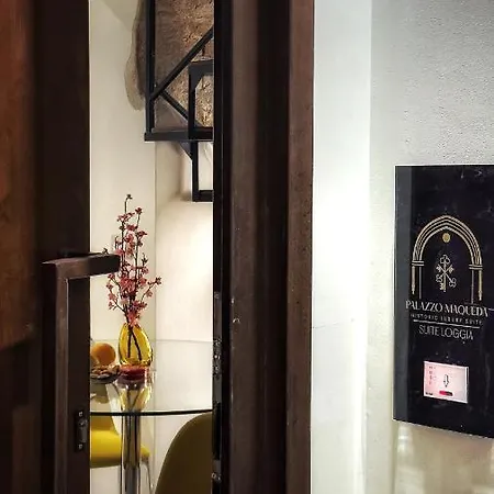 Pensjonat Palazzo Maqueda 4*