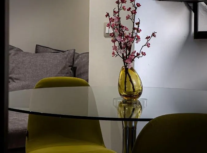 Palazzo Maqueda 4* Палермо